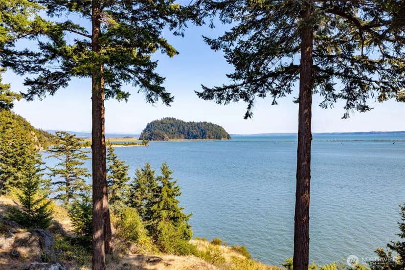 Property photo for 733 Tillamuk Drive, La Conner photo 33