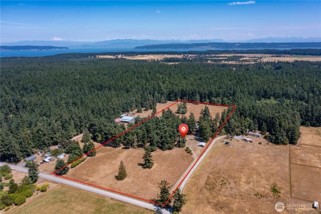 Property photo for 347 Jacobs Road, Coupeville photo 2