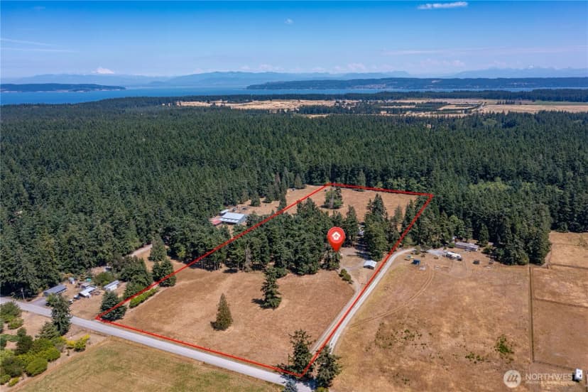 Property photo for 347 Jacobs Road, Coupeville photo 2