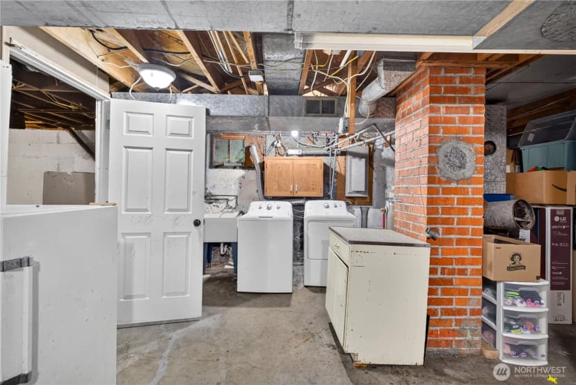 Property photo for 804 Crescent Drive, Grandview photo 25