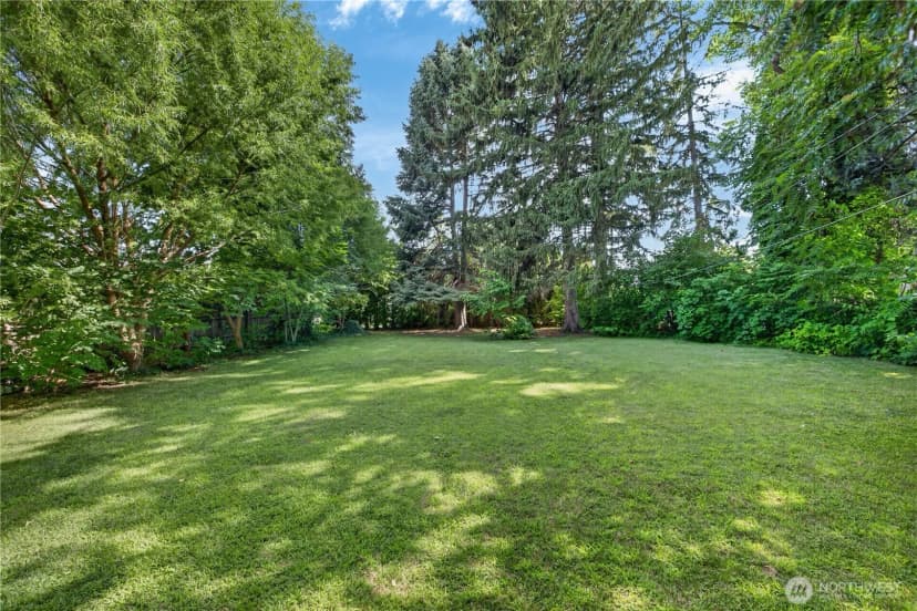 Property photo for 804 Crescent Drive, Grandview photo 36