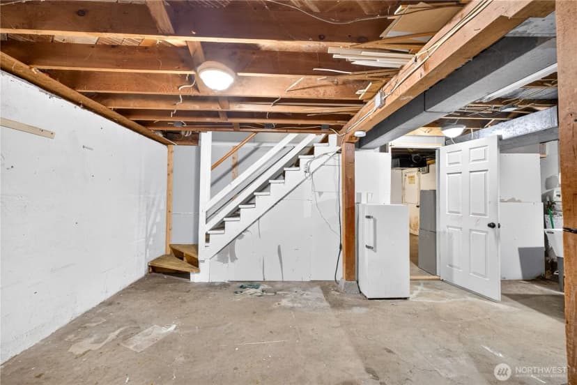 Property photo for 804 Crescent Drive, Grandview photo 22