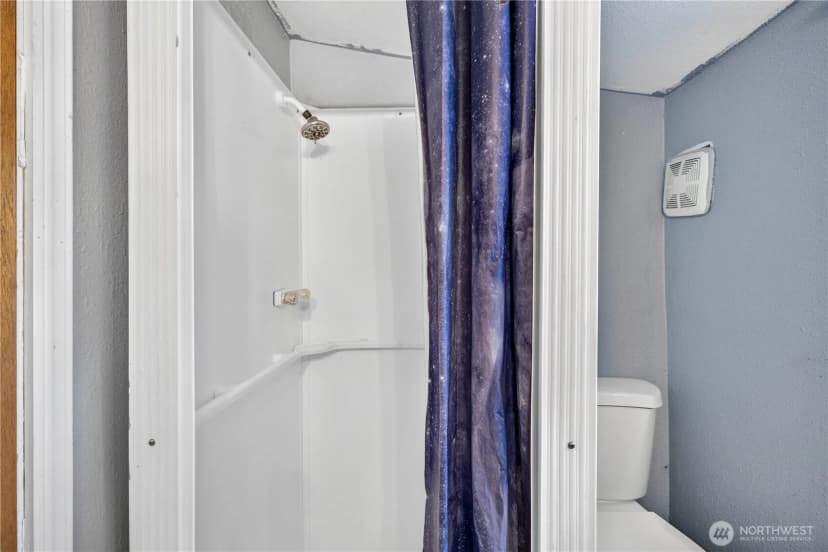 Property photo for 804 Crescent Drive, Grandview photo 11