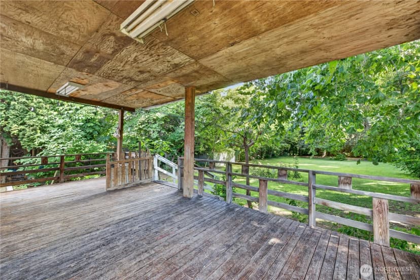 Property photo for 804 Crescent Drive, Grandview photo 29