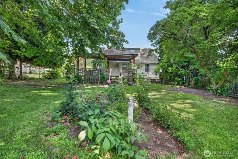 Property photo for 804 Crescent Drive, Grandview photo 37