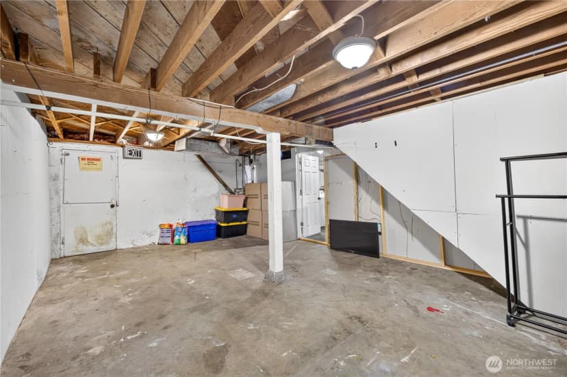 Property photo for 804 Crescent Drive, Grandview photo 28