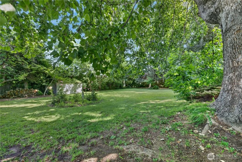 Property photo for 804 Crescent Drive, Grandview photo 38