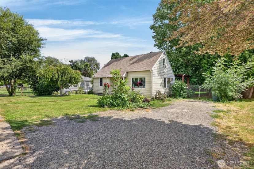 Property photo for 804 Crescent Drive, Grandview photo 6