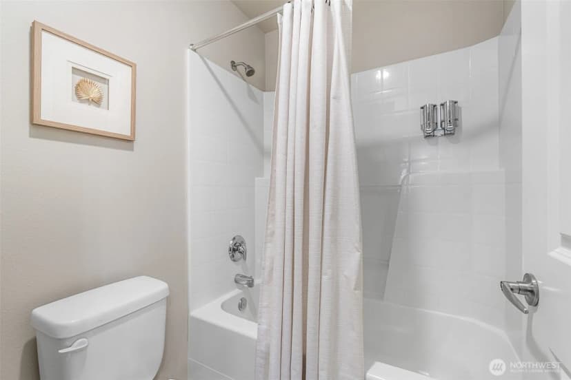 Property photo for 17023 Ne 120th Street, Redmond photo 32
