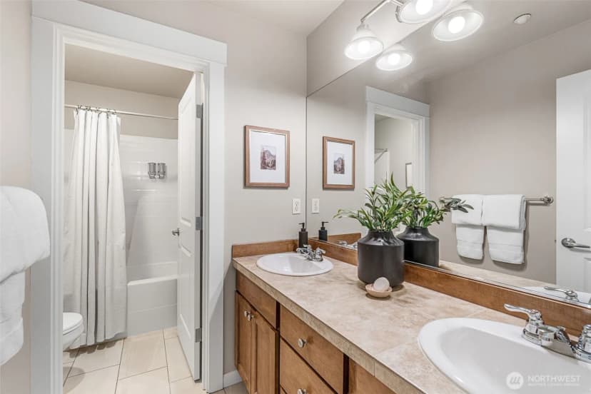 Property photo for 17023 Ne 120th Street, Redmond photo 31