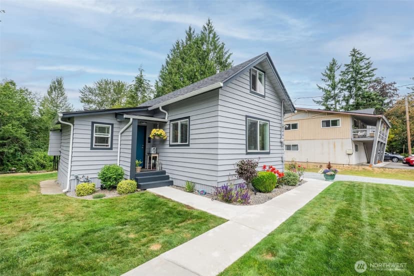Property photo for 845 3rd Avenue Nw, Issaquah photo 17