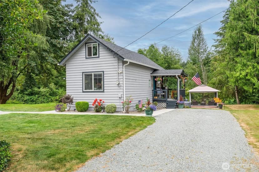 Property photo for 845 3rd Avenue Nw, Issaquah photo 16