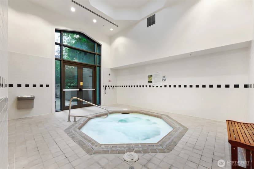 Property photo for 1420 Terry Avenue #1108, Seattle photo 28