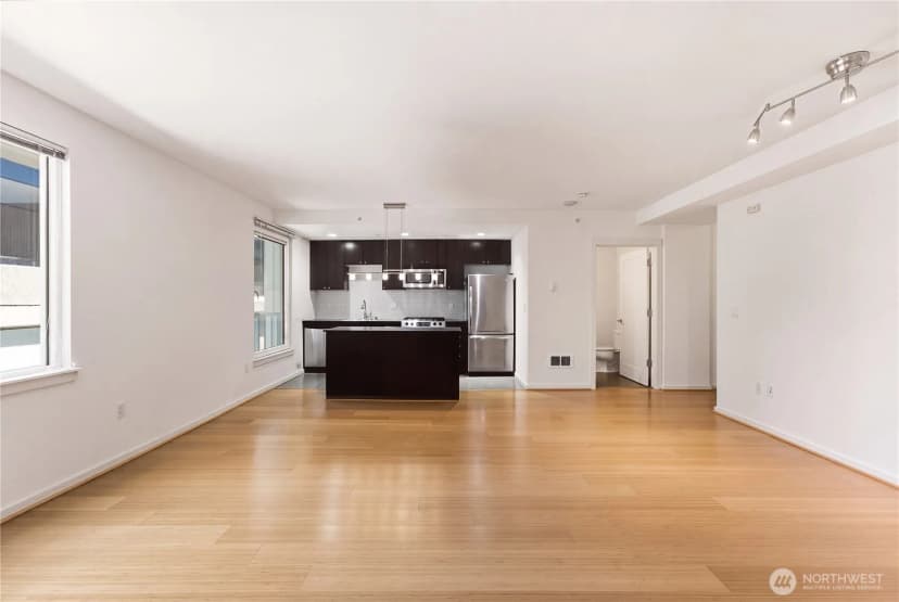 Property photo for 76 Cedar Street #405, Seattle photo 7