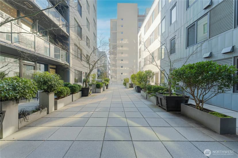Property photo for 76 Cedar Street #405, Seattle photo 33
