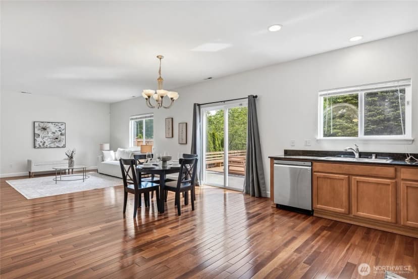Property photo for 23031 27th Drive Se, Bothell photo 15