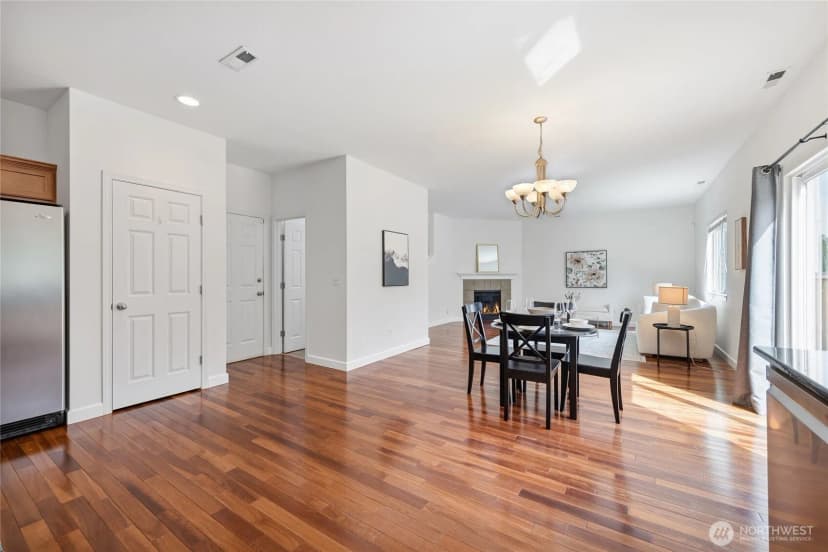 Property photo for 23031 27th Drive Se, Bothell photo 13