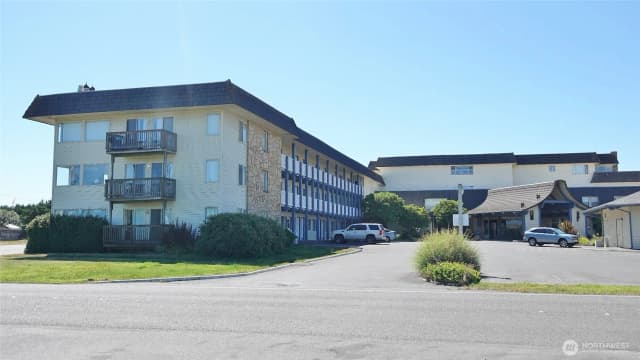 Property photo for 615 Ocean Shores Boulevard Nw #201, Ocean Shores photo 2
