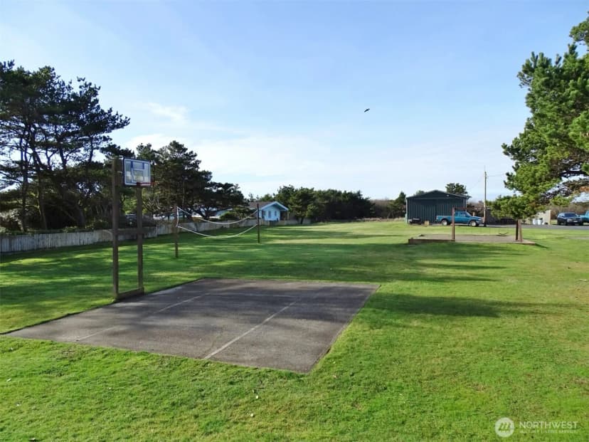 Property photo for 615 Ocean Shores Boulevard Nw #201, Ocean Shores photo 40