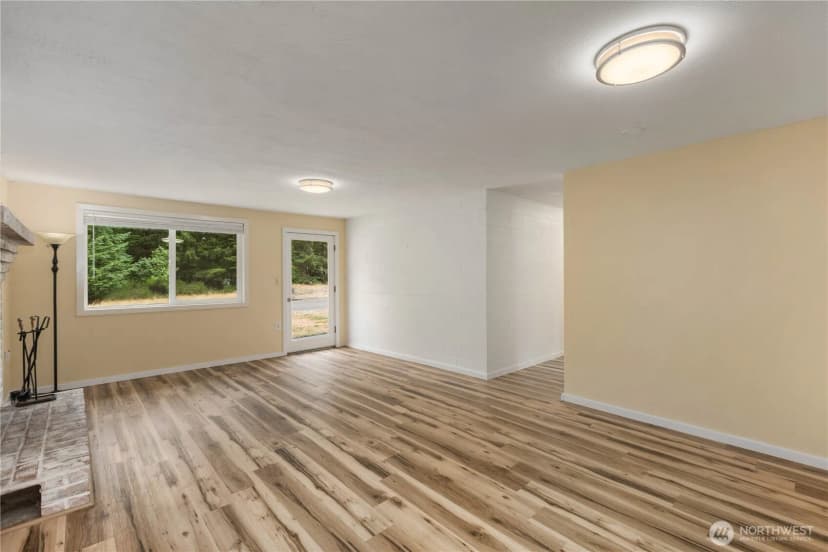 Property photo for 8377 Glenwood Road Sw, Port Orchard photo 14