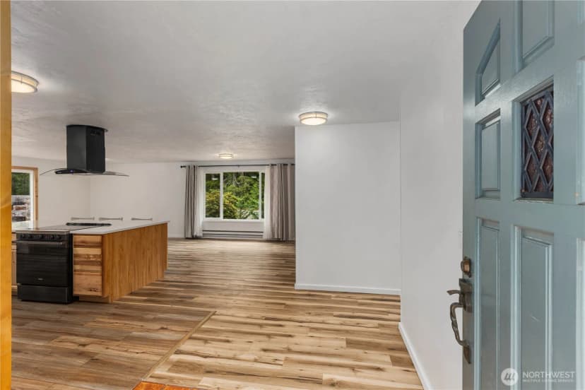 Property photo for 8377 Glenwood Road Sw, Port Orchard photo 7