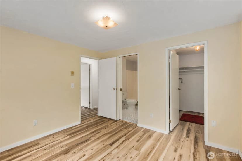 Property photo for 8377 Glenwood Road Sw, Port Orchard photo 17