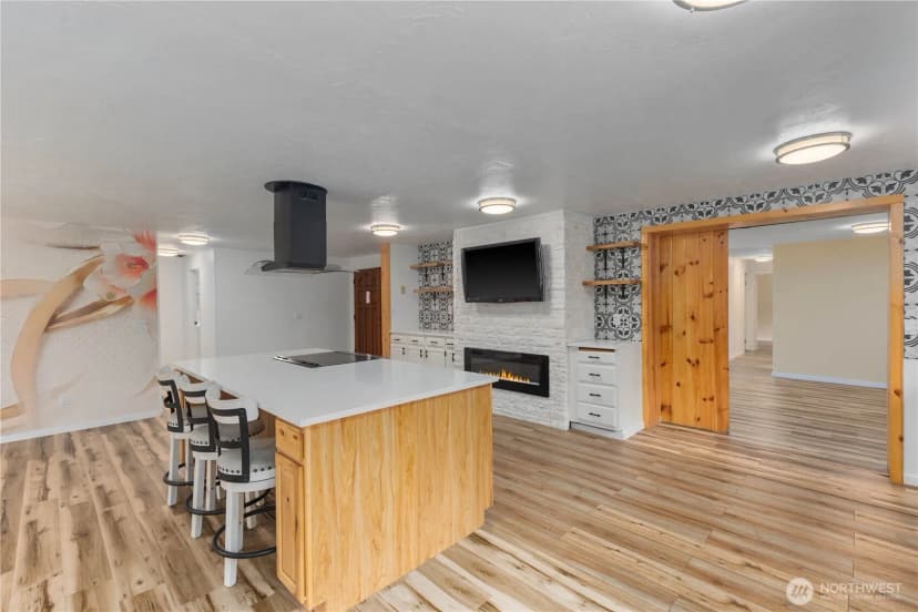 Property photo for 8377 Glenwood Road Sw, Port Orchard photo 10