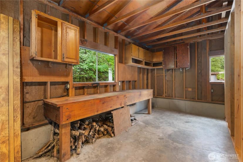 Property photo for 8377 Glenwood Road Sw, Port Orchard photo 25
