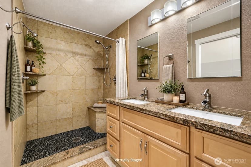Property photo for 3203 Ne 195th St, Lake Forest Park photo 10