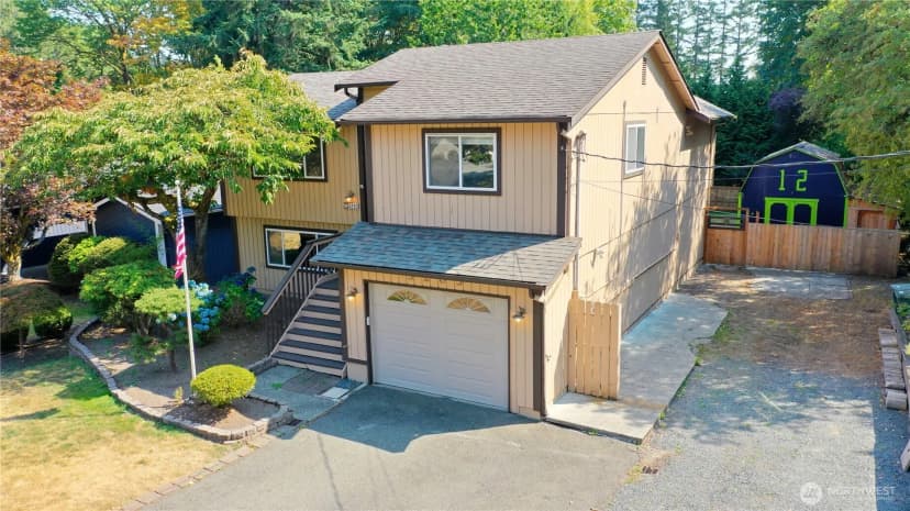 Property photo for 3203 Ne 195th St, Lake Forest Park photo 26