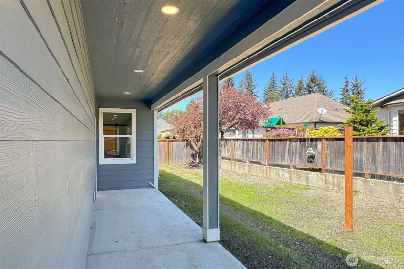 Property photo for 1917 W 10th Street, Port Angeles photo 34