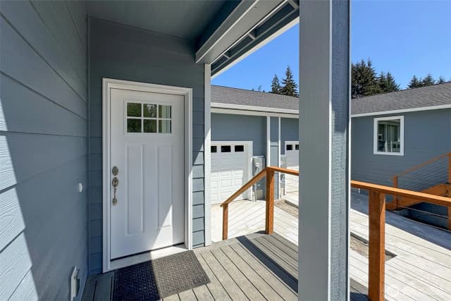 Property photo for 1917 W 10th Street, Port Angeles photo 5