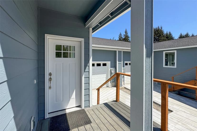 Property photo for 1917 W 10th Street, Port Angeles photo 5