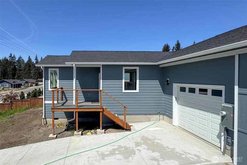 Property photo for 1917 W 10th Street, Port Angeles photo 33