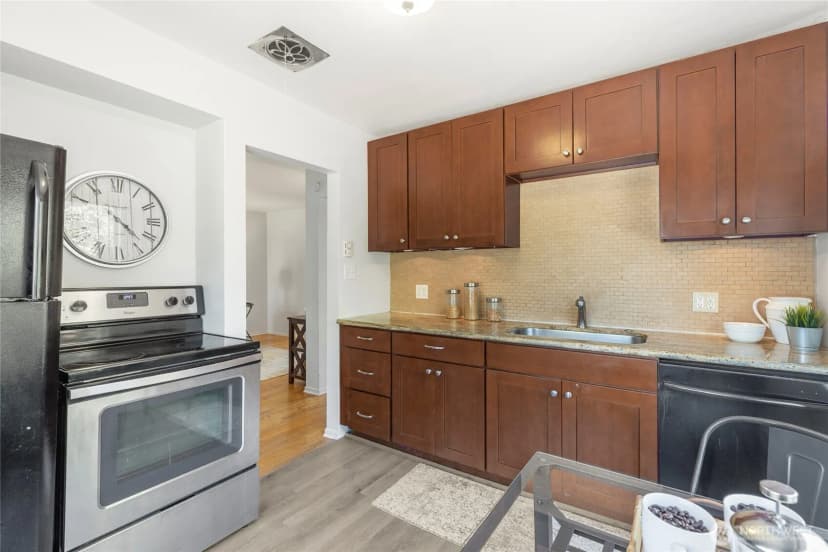 Property photo for 1403 Nw 59th Street, Seattle photo 14