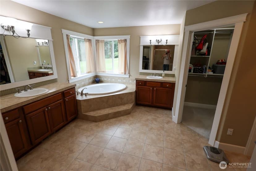 Property photo for 3882 Cameron Drive Ne, Lacey photo 25