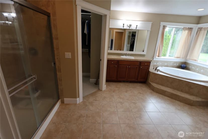 Property photo for 3882 Cameron Drive Ne, Lacey photo 24