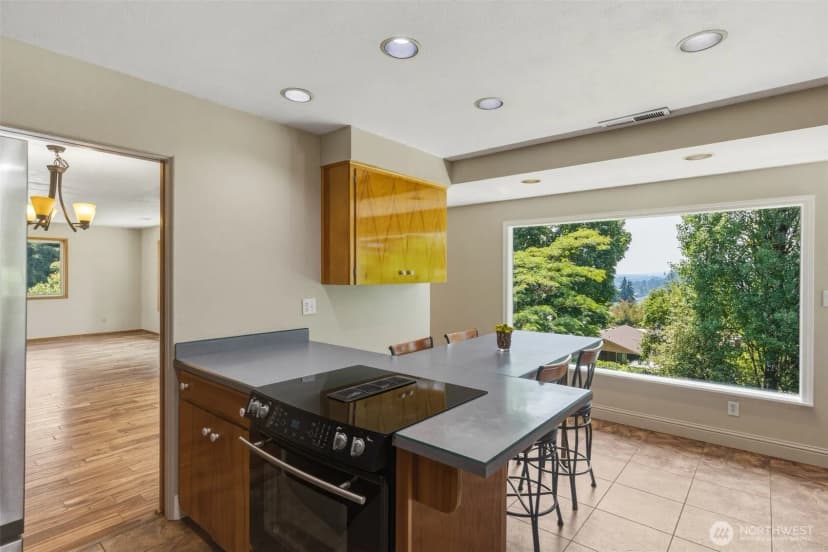 Property photo for 135 Victoria Street, Longview photo 8