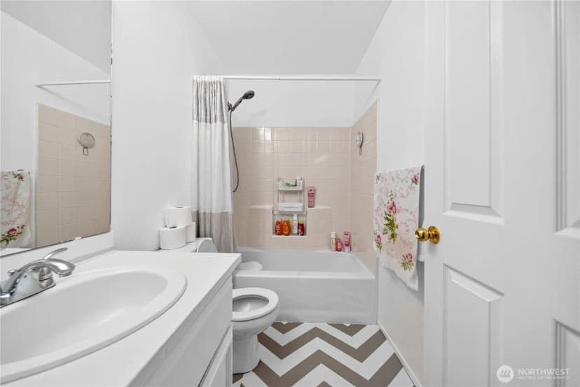 Property photo for 6707 S 239th Street #d104, Kent photo 11