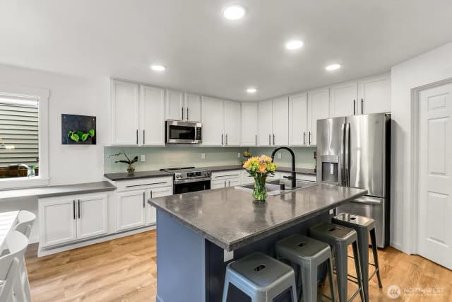 Property photo for 7023 Autumn Avenue Se, Snoqualmie photo 5