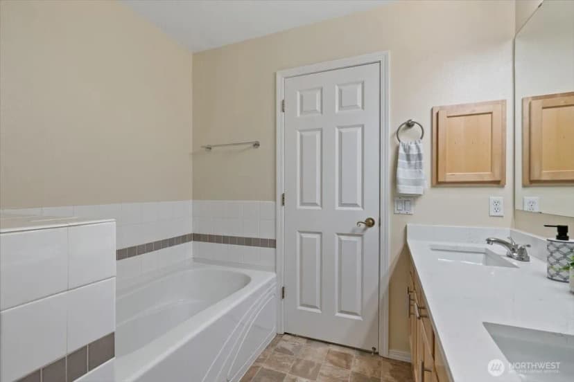 Property photo for 2201 192nd Street Se #b2, Bothell photo 12