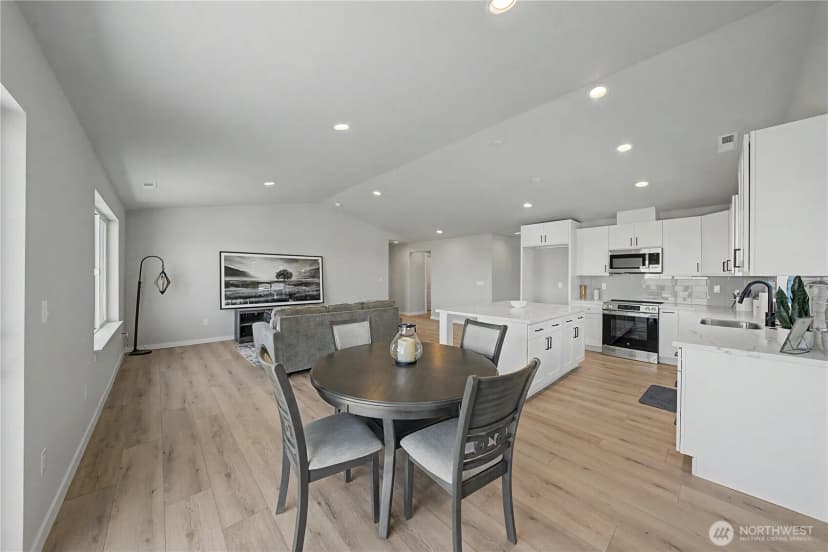 Property photo for 238 Parkside Pl, Ephrata photo 8