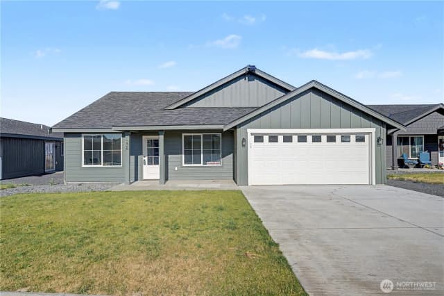Property photo for 238 Parkside Pl, Ephrata
