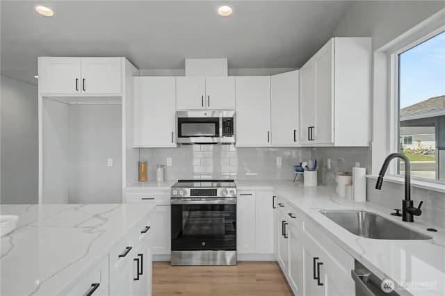 Property photo for 238 Parkside Pl, Ephrata photo 3