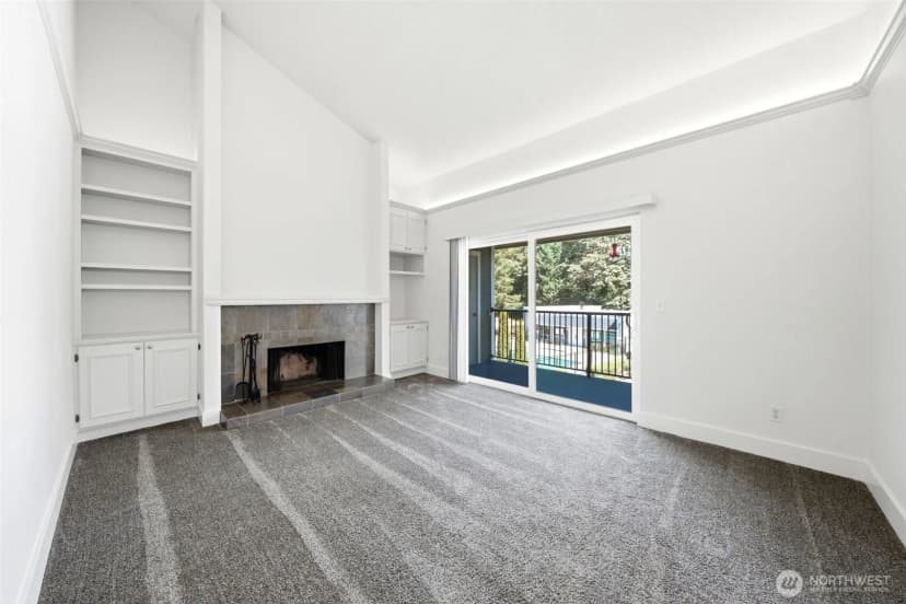 Property photo for 4641 W Lake Sammamish Parkway Se #f305, Issaquah photo 15