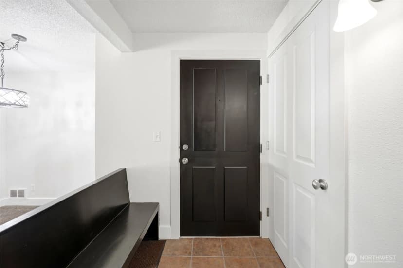 Property photo for 4641 W Lake Sammamish Parkway Se #f305, Issaquah photo 18