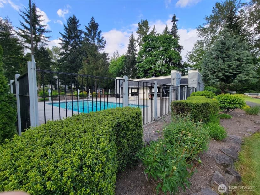 Property photo for 4641 W Lake Sammamish Parkway Se #f305, Issaquah photo 34