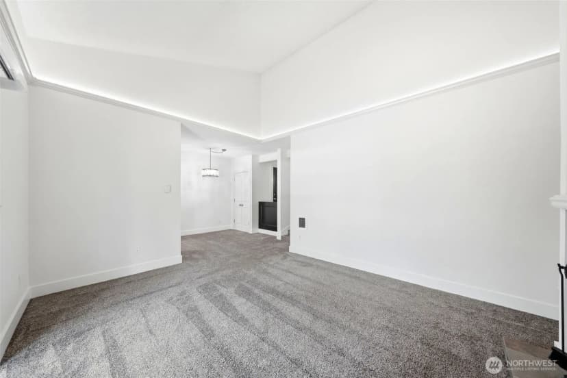 Property photo for 4641 W Lake Sammamish Parkway Se #f305, Issaquah photo 17