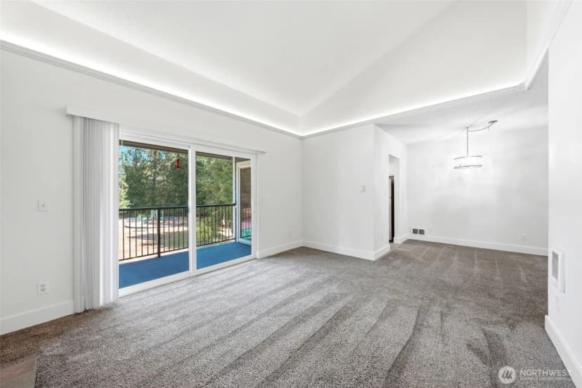 Property photo for 4641 W Lake Sammamish Parkway Se #f305, Issaquah photo 16