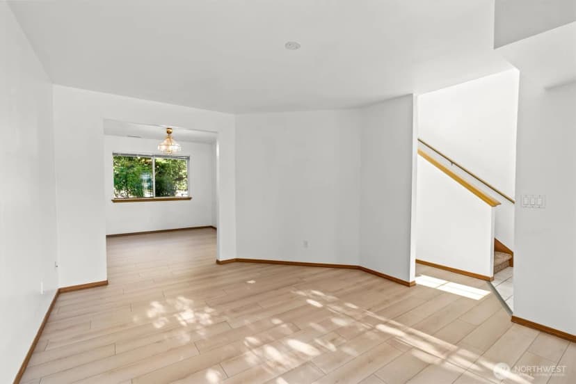 Property photo for 26338 127th Avenue Se, Kent photo 6